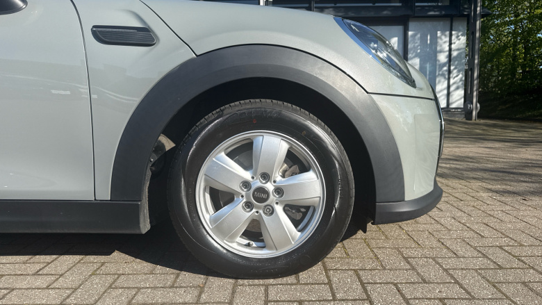 MINI Hatchback 1.5 One Classic 5dr Petrol Hatchback